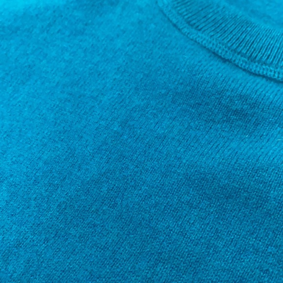 TNA cashmere sweater for Aritzia - Picture 7 of 7